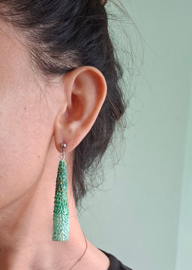 Set navideño, set de aretes navidad, regalo navideño mujer, accesorios navideños, joyero regalo, set de joyeria para regalar 3pares de aretes, 1 llavero y 1 joyero